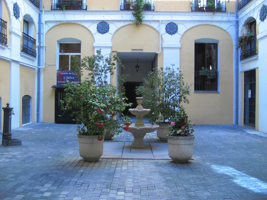 Hostal Huespedes Toledo Madrid Ngoại thất bức ảnh