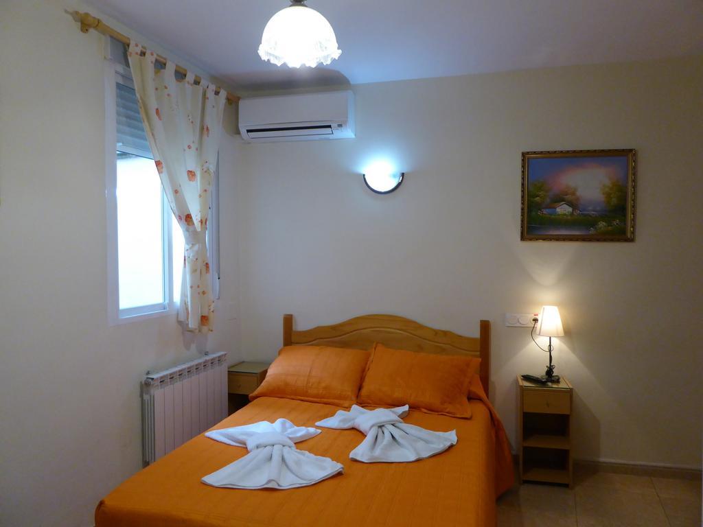 Hostal Huespedes Toledo Madrid Phòng bức ảnh