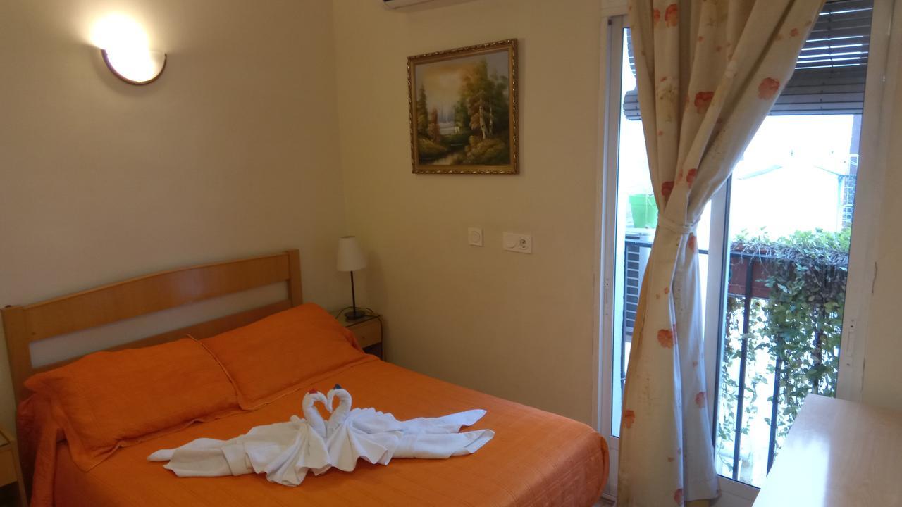 Hostal Huespedes Toledo Madrid Ngoại thất bức ảnh